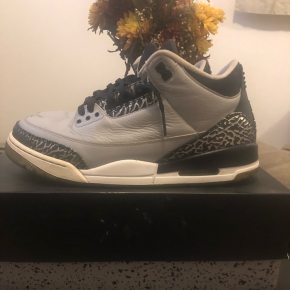 ❌SOLD❌ Wolf Grey 3's - Picture 1 of 4